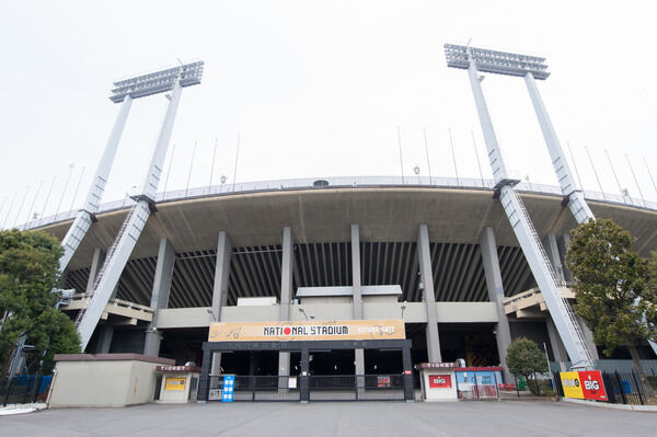 「国立競技場」までは、約3,000m。