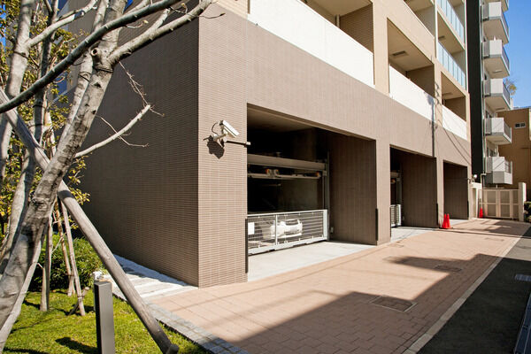 美しさや趣にこだわった樹木と植栽は安らぎをあたえてくれます。