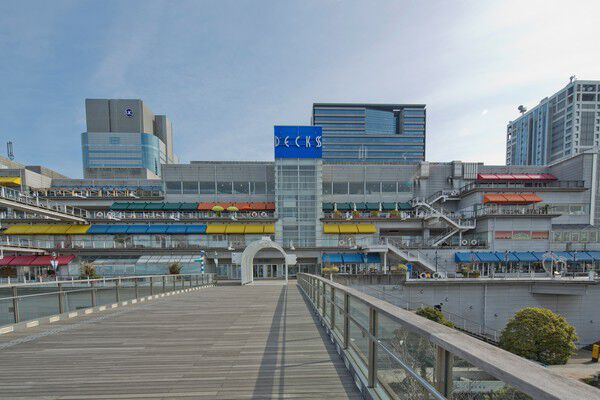 「お台場DECKS」まで約1,800m（徒歩23分）。		
