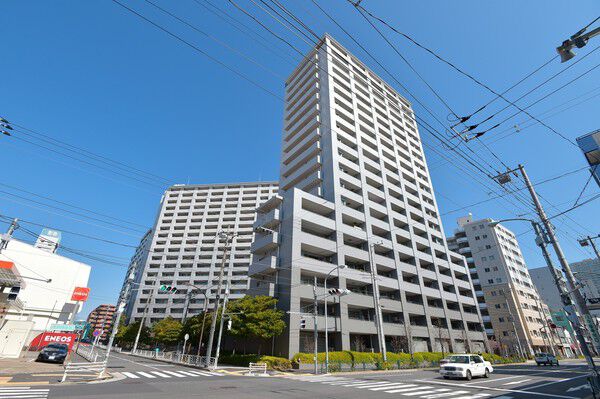 【パークハウス清澄白河】「ジャパニーズ・クリエーション」がコンセプトのモダンな造り。		