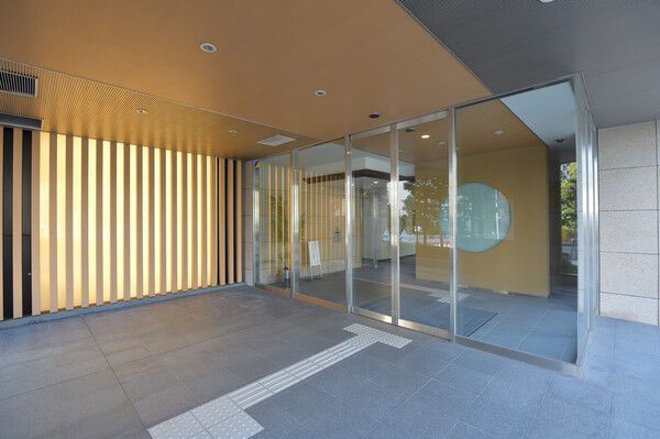 オートロックを採用したエントランスで、セキュリティを確保。		