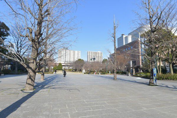 中央区立公園のなかで最も広い「浜町公園」まで約510m（徒歩7分）。		