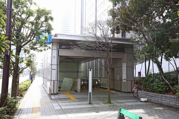 東京臨海高速鉄道「品川シーサイド」駅まで約480m（徒歩6分）。		