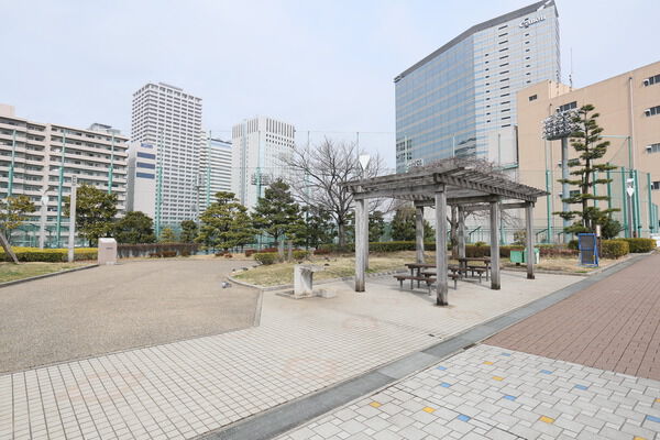 「東品川海上公園 」まで約750m（徒歩10分）。