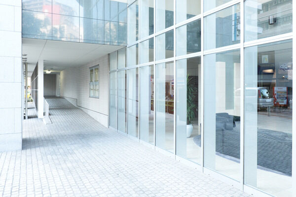 快適な空間を醸成。共用部はバリアフリー設計を導入。 快適な空間を醸成。共用部はバリアフリー設計を導入。