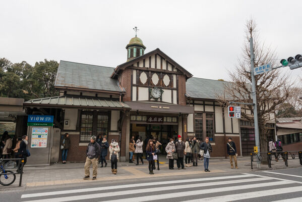 山手線「原宿」駅は、徒歩8分。 山手線「原宿」駅は、徒歩8分。