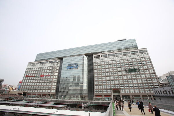 日本有数の繁華街、ショッピングスポット「新宿」の街をもっと身近に。