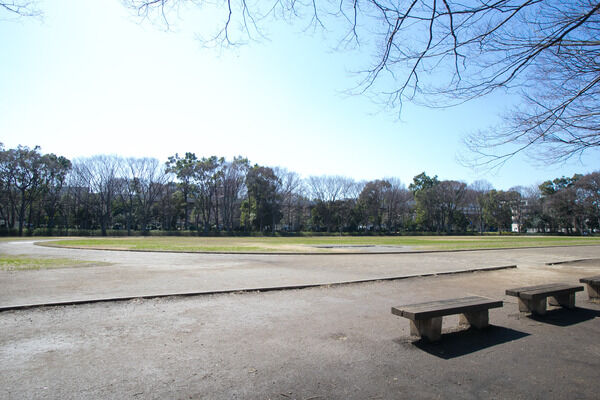 「赤塚公園」は、約1,240m(徒歩16分)。 「赤塚公園」は、約1,240m(徒歩16分)。
