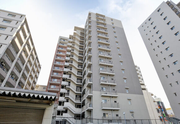 【パークホームズ新小岩ステーションサイドレジデンス】不審者が侵入しにくい状況をつくる「オープンフィールドセキュリティ」を採用。 【パークホームズ新小岩ステーションサイドレジデンス】不審者が侵入しにくい状況をつくる「オープンフィールドセキュリティ」を採用。