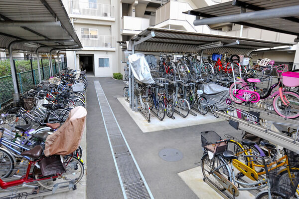 敷地内に設置されている自転車駐輪場。		