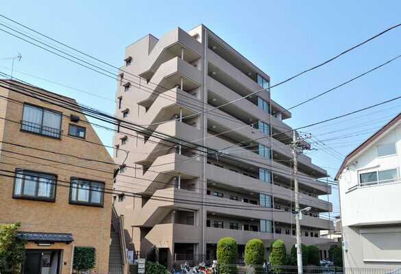 【新小岩パークホームズ】9階建て、総戸数70戸の高い開放感を感じる住まいです。 【新小岩パークホームズ】9階建て、総戸数70戸の高い開放感を感じる住まいです。