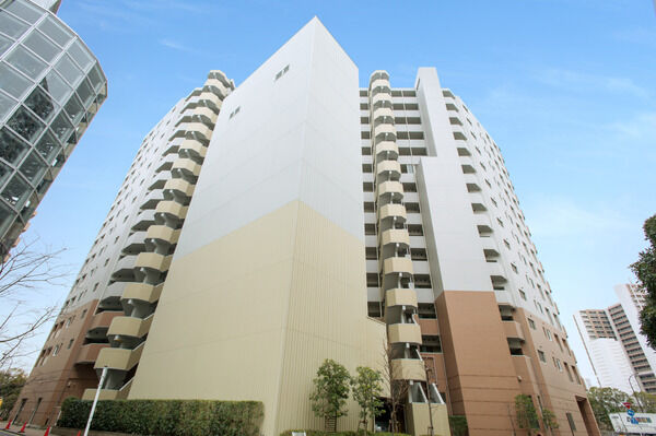 総戸数115戸に対して、113台分の駐車場を確保。