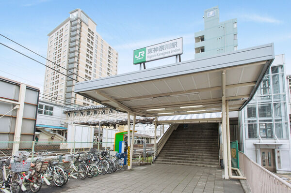 京浜東北・根岸線「東神奈川」駅は、徒歩3分。