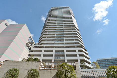 白を基調とした外観は、気品ある美しさを感じさせる。