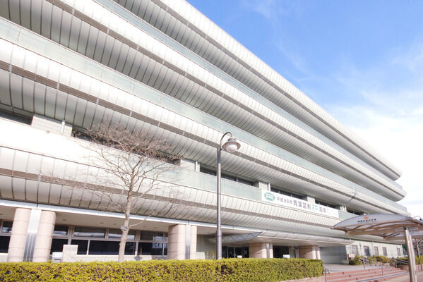 「横浜市青葉区役所」まで約400m（徒歩5分）。