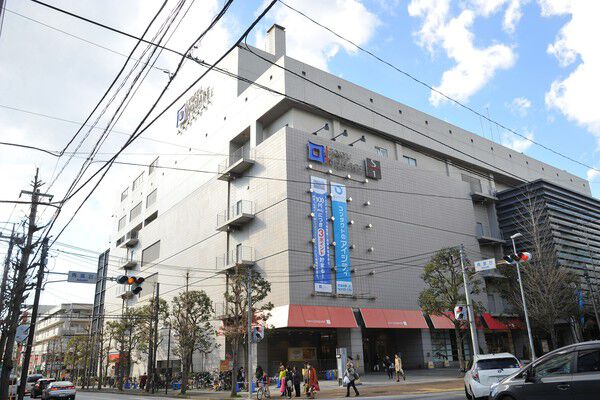 「青葉台」駅と一部直結でお買い物が便利な「東急スクエア」。