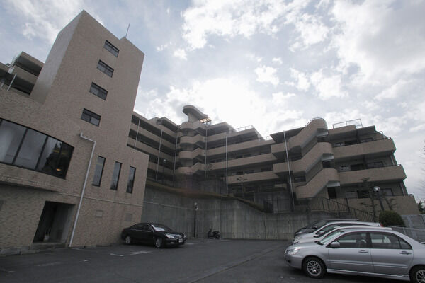 【溝の口北パークホームズ】太陽の光と、風をふんだんに取り込む明るい暮らし。		