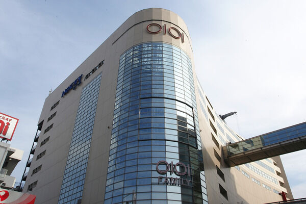 「丸井溝口店」は、約300m（徒歩5分）。