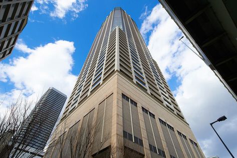 大阪市内のタワーマンションの先駆けとして、確たる地位を築いています。 大阪市内のタワーマンションの先駆けとして、確たる地位を築いています。