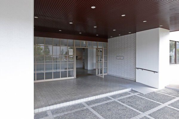 オートロックを採用したエントランス。