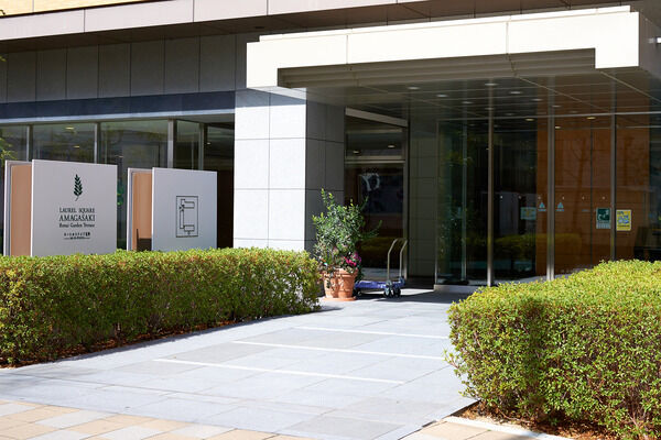 エントランスにはTVモニター付きインターホンとオートロックを設置。		