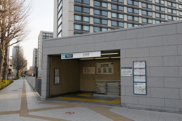 快適なアクセスを。東京メトロ半蔵門線「永田町」駅からは約80m(徒歩1分)。		 快適なアクセスを。東京メトロ半蔵門線「永田町」駅からは約80m(徒歩1分)。