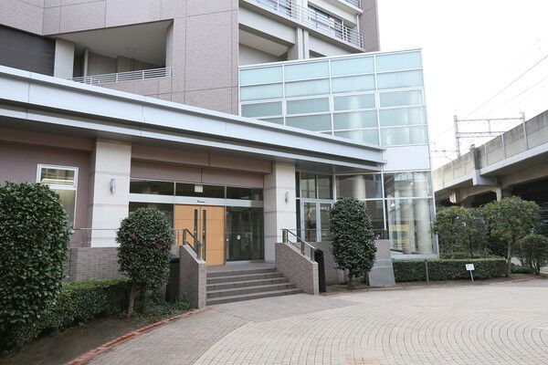 大切なゲストを格調高くお迎えするエントランス。