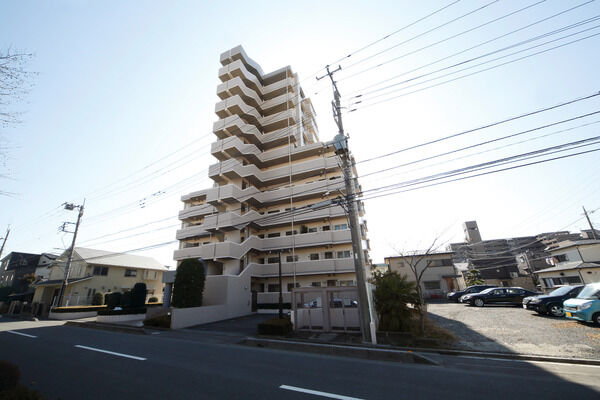 【武蔵浦和南パーク・ホームズ】ワンフロア2~4戸の住戸で、21戸は角部屋住戸。		 【武蔵浦和南パーク・ホームズ】ワンフロア2~4戸の住戸で、21戸は角部屋住戸。