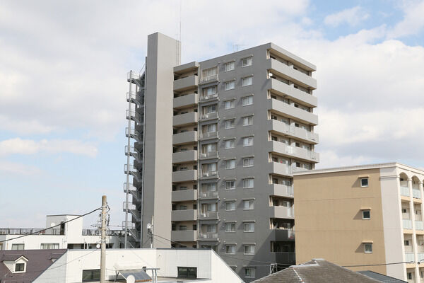 【川越菅原町パークホームズ】開放感あふれた窓からは、眺望と爽やかな風。		 【川越菅原町パークホームズ】開放感あふれた窓からは、眺望と爽やかな風。