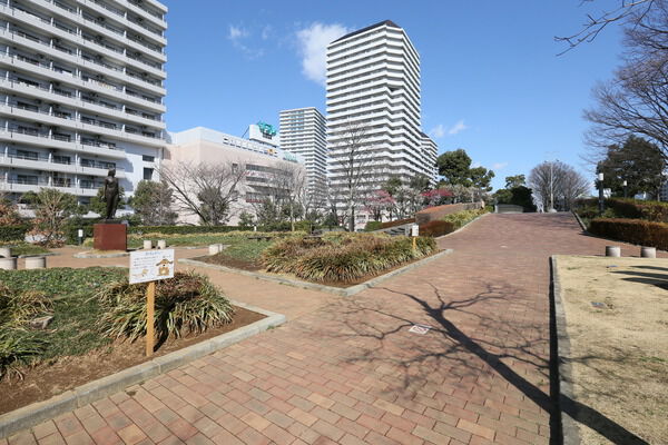 「川口西公園」は約1,900m(徒歩24分)。 「川口西公園」は約1,900m(徒歩24分)。