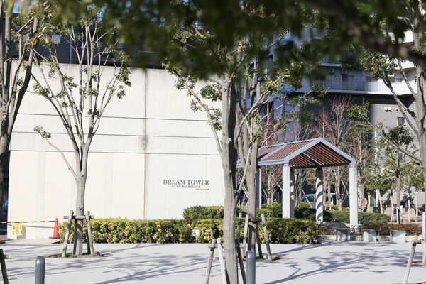 空き地率の高い十分なゆとりが、暮らしに心地よさを生み出しています。		