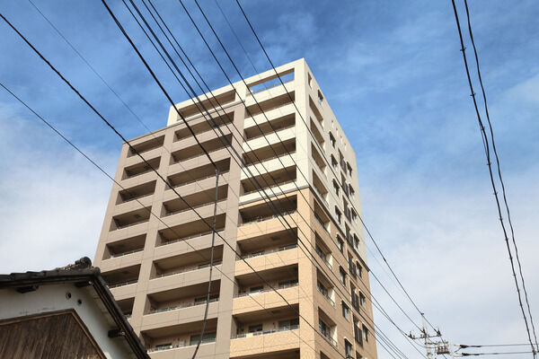 【パークホームズ川口スカイライトステージ】全戸南向きの37戸。陽光がふりそそいで明るい雰囲気。		 【パークホームズ川口スカイライトステージ】全戸南向きの37戸。陽光がふりそそいで明るい雰囲気。