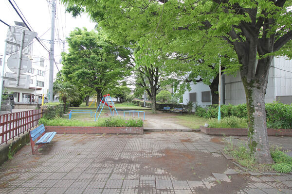 元郷第6公園　現地より約50m