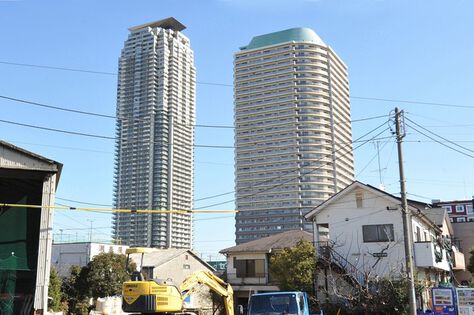 街のランドマークにふさわしい都市機能と緑豊かな住空間を両立したタワーマンション。 街のランドマークにふさわしい都市機能と緑豊かな住空間を両立したタワーマンション。