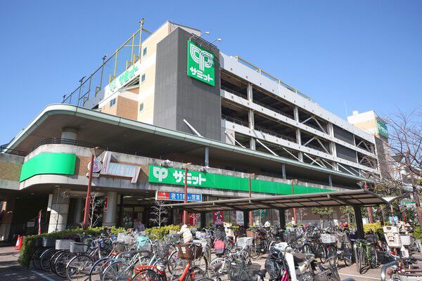 「サミット川口エルザタワー店」までは約80m（徒歩1分）。		