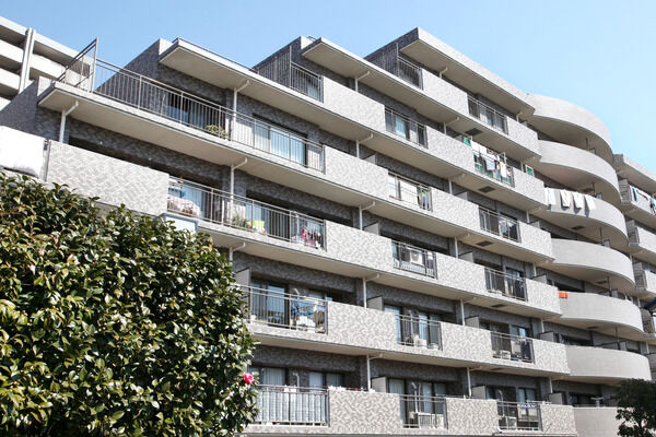 【朝霞台パークホームズ】全戸南向きで日当たりは抜群。バルコニーも広々。