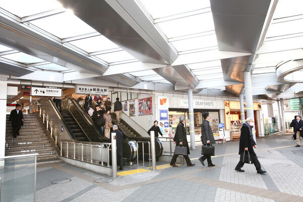 東武鉄道東上線「朝霞台」駅は、徒歩19分。