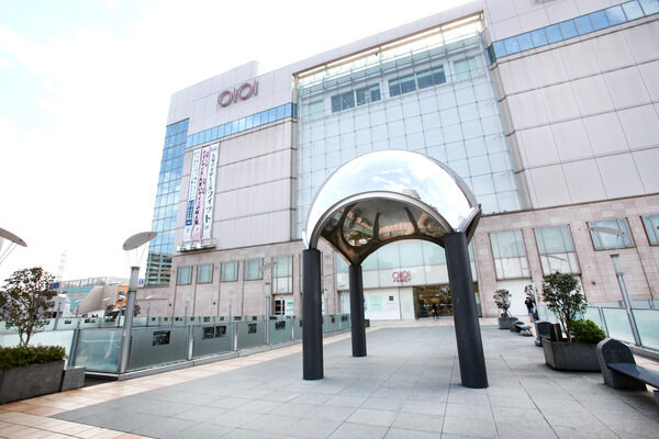 「マルイファミリー志木店」は、約640m（徒歩8分）。