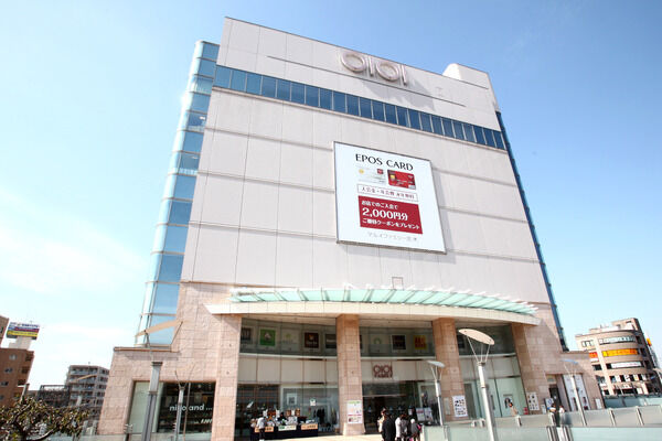 「マルイファミリー志木店」は、約1,200m（徒歩15分）。