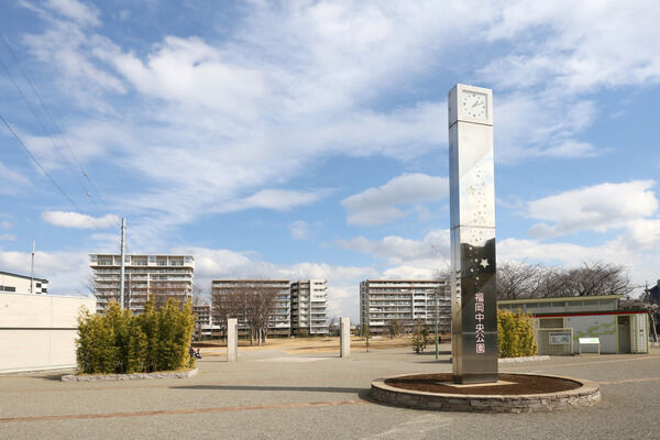 「上福岡中央公園」まで約400m（徒歩5分）。