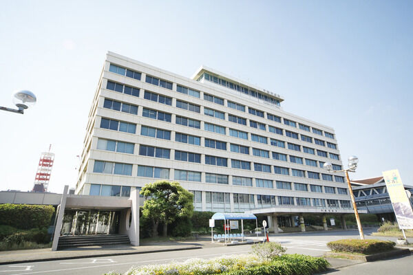 千葉市役所　現地より約300m