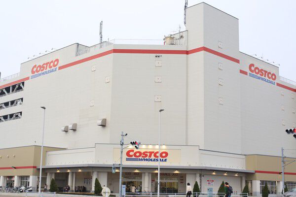 「コストコ 幕張店」は、京葉線「千葉みなと」駅より電車8分バス7分徒歩5分。