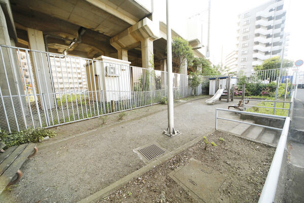 出洲港第2公園　現地より約60m