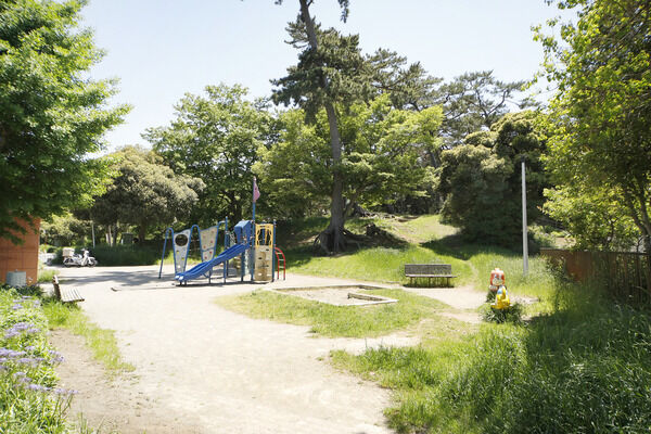 稲毛公園　現地より約250m