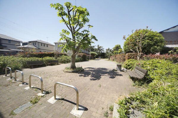 緑町2丁目公園　現地より約180m