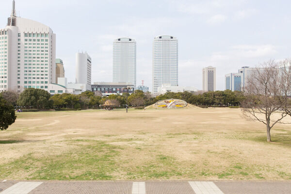 「幕張海浜公園」は、約40m(徒歩1分)。 「幕張海浜公園」は、約40m(徒歩1分)。
