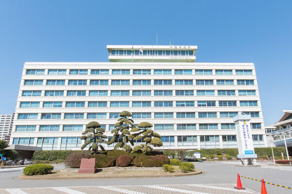 「千葉市役所」まで約700ｍ（徒歩9分）。