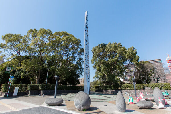 「みなと公園」まで約700ｍ（徒歩9分）。リフレッシュやお子様とのお散歩に是非。		