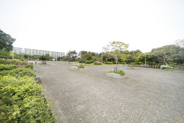 真砂中央公園　現地より約150m