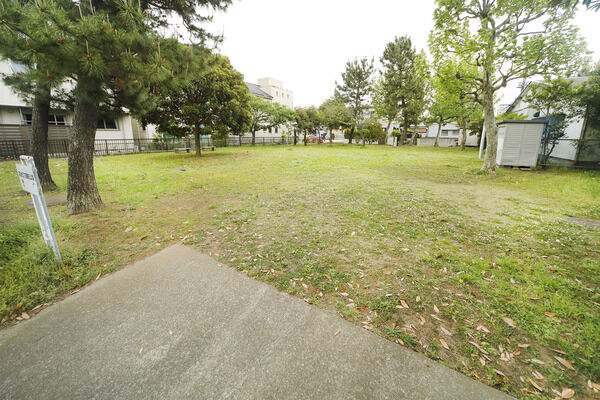 真砂5丁目第5公園　現地より約220m